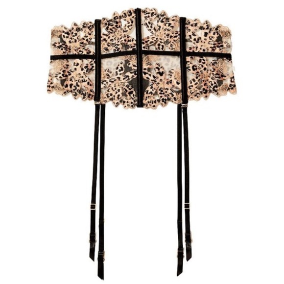 Victoria's Secret Other - Victoria's‎ Secret VERY SEXY Waist Cincher size M/L